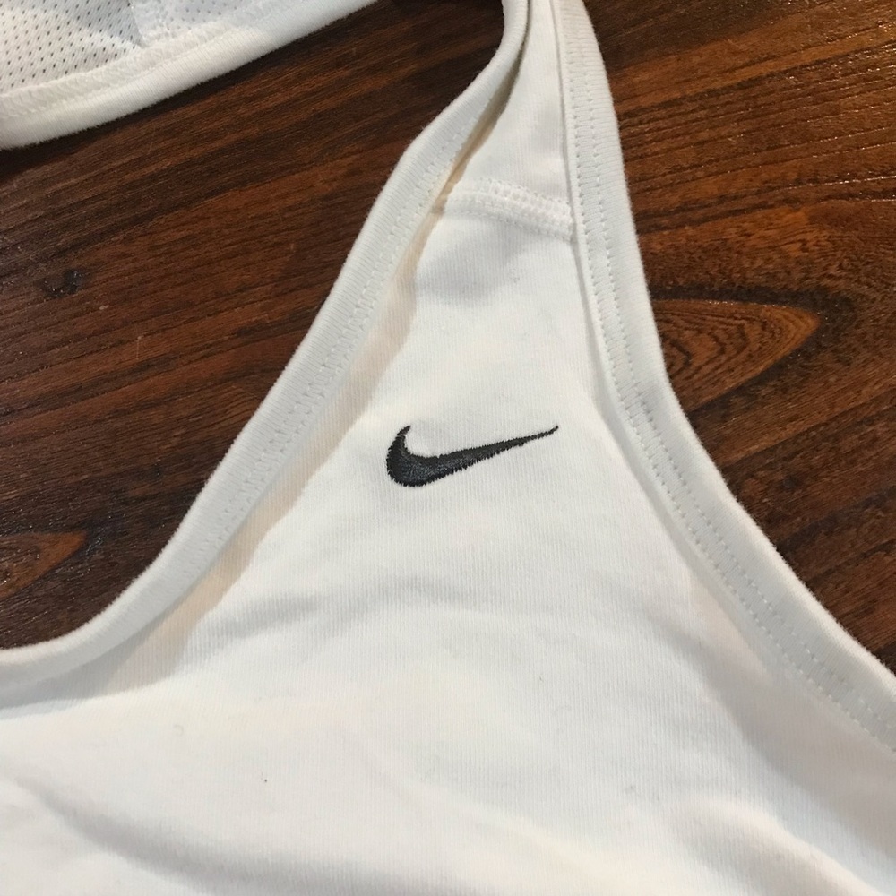 👟NIKE DRI FIT Reversible Sports Bra - Picture 3 of 8